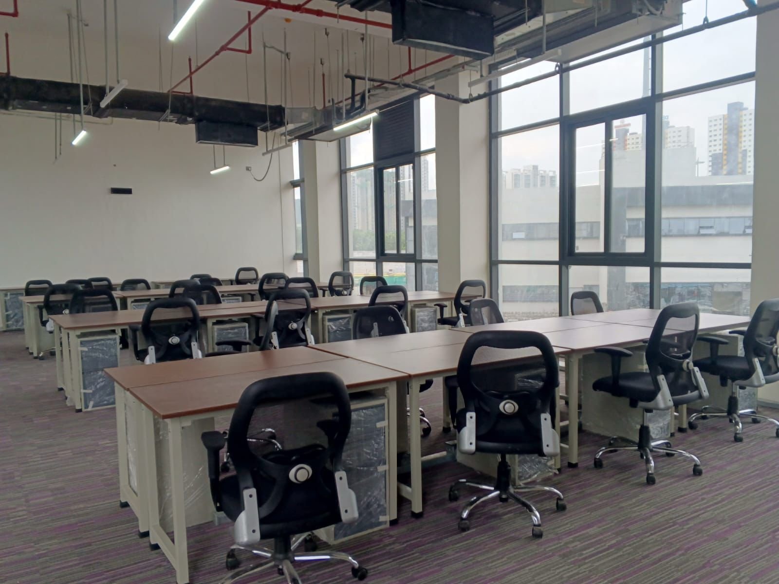 Bulk office workstation rental setup in a Pune IT park